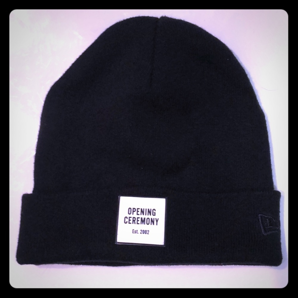 Opening ceremony beanie - black